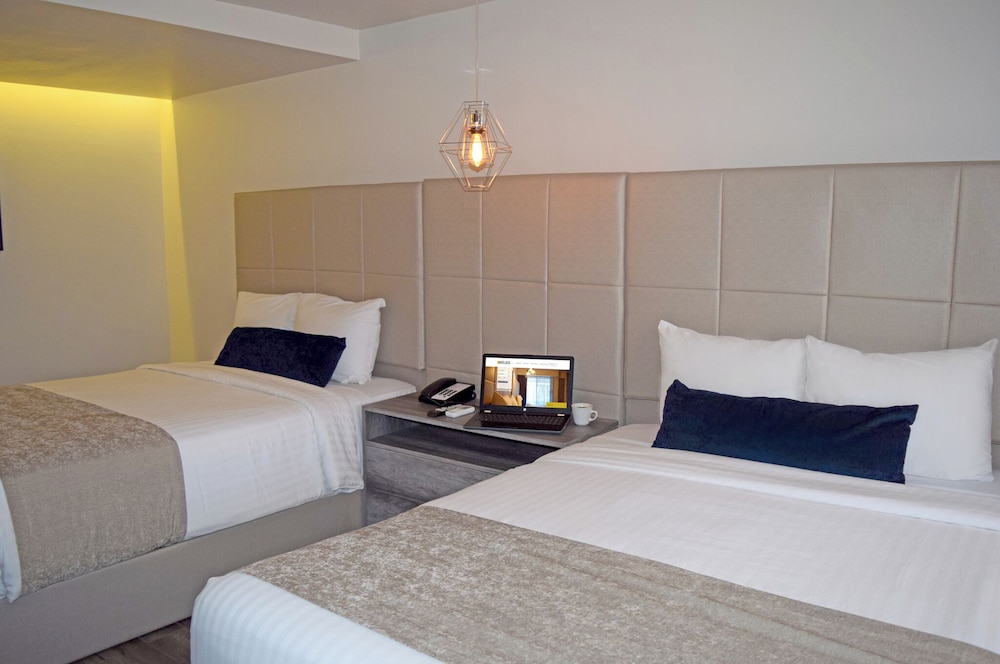 Premier Double Room - Photo 1