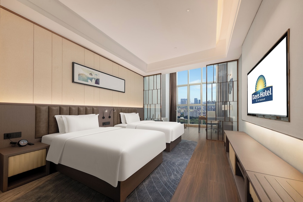 Luxury Double Room, City View