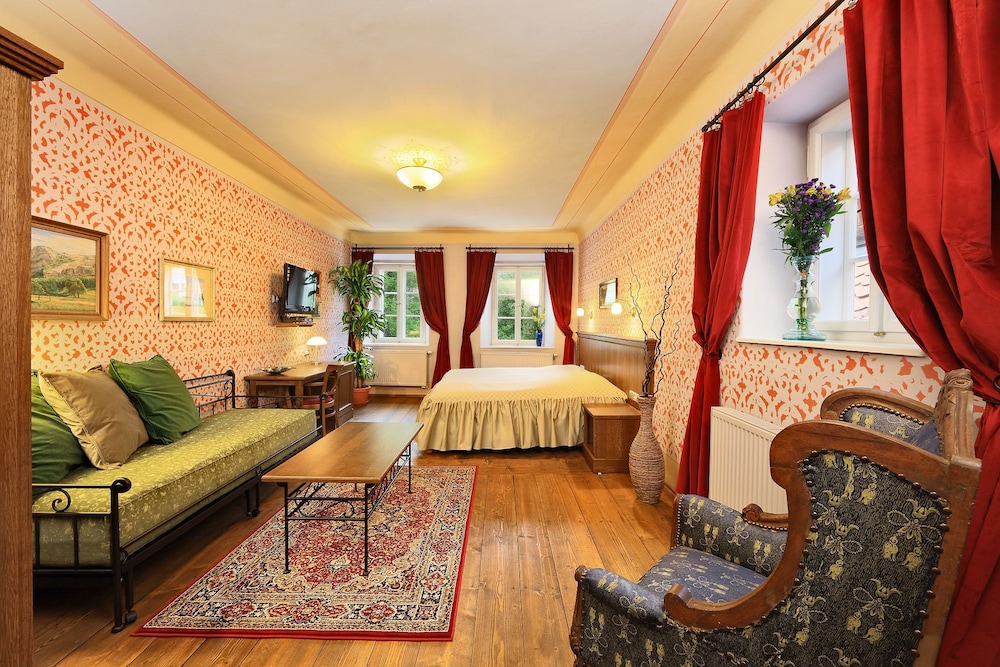 Deluxe Double Room, 1 Double Bed photo 3