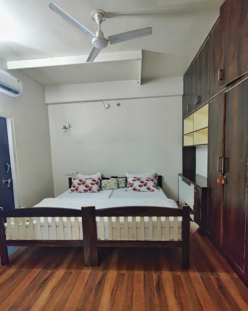 Economy Double Room photo 2
