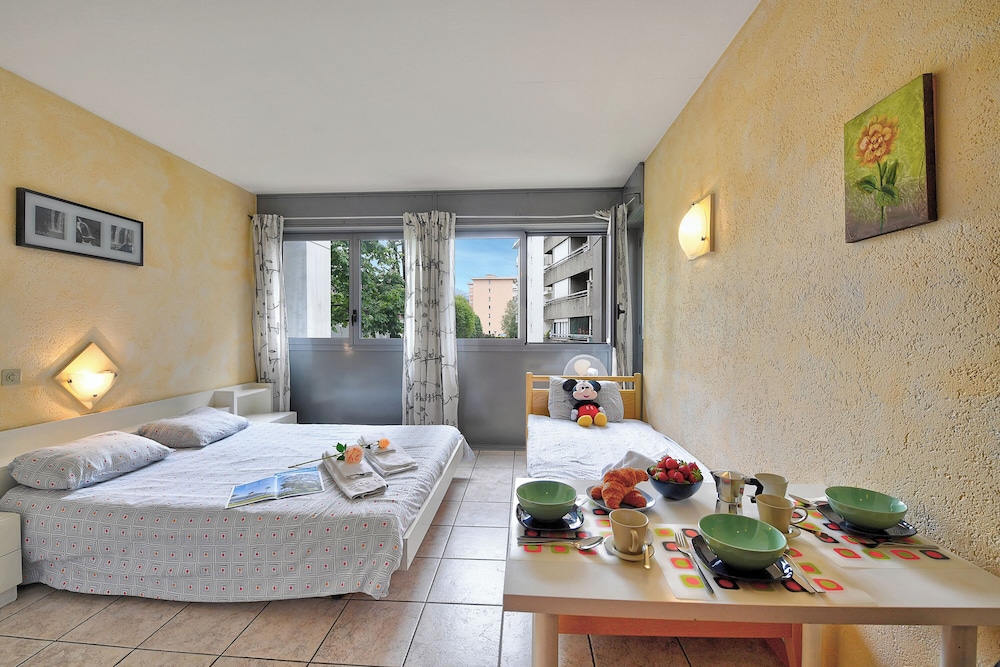 Standard Studio (Chiasso Apartments 104) photo 1
