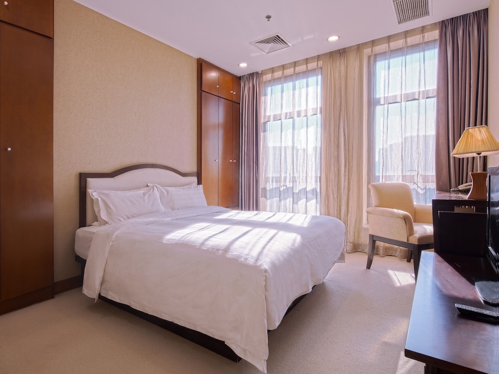2 Bedroom Premier - Photo 1