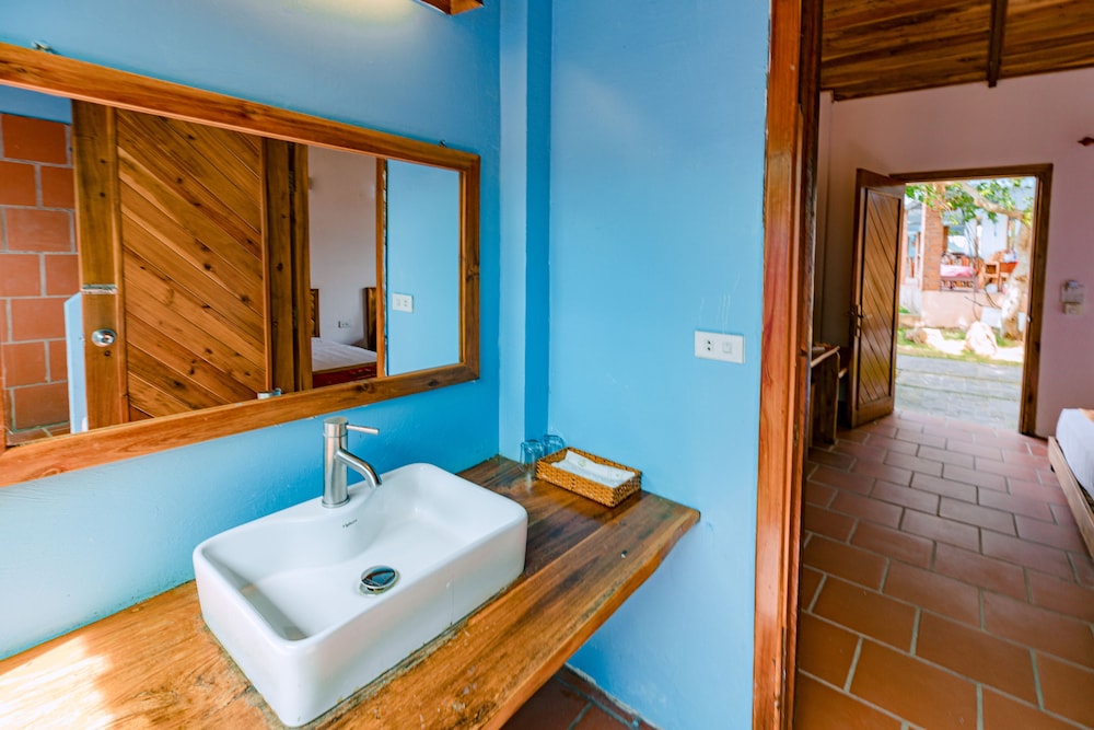 Superior Bungalow, Garden View - Photo 7