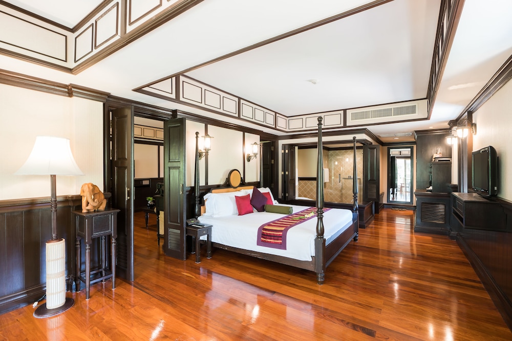 Honeymoon Suite - Photo 4