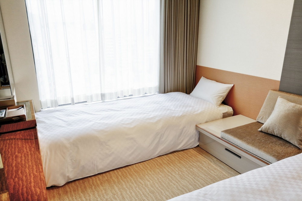 Executive Twin Room with Sofa Bed, Tokyo Tower View, Non Smoking photo 2