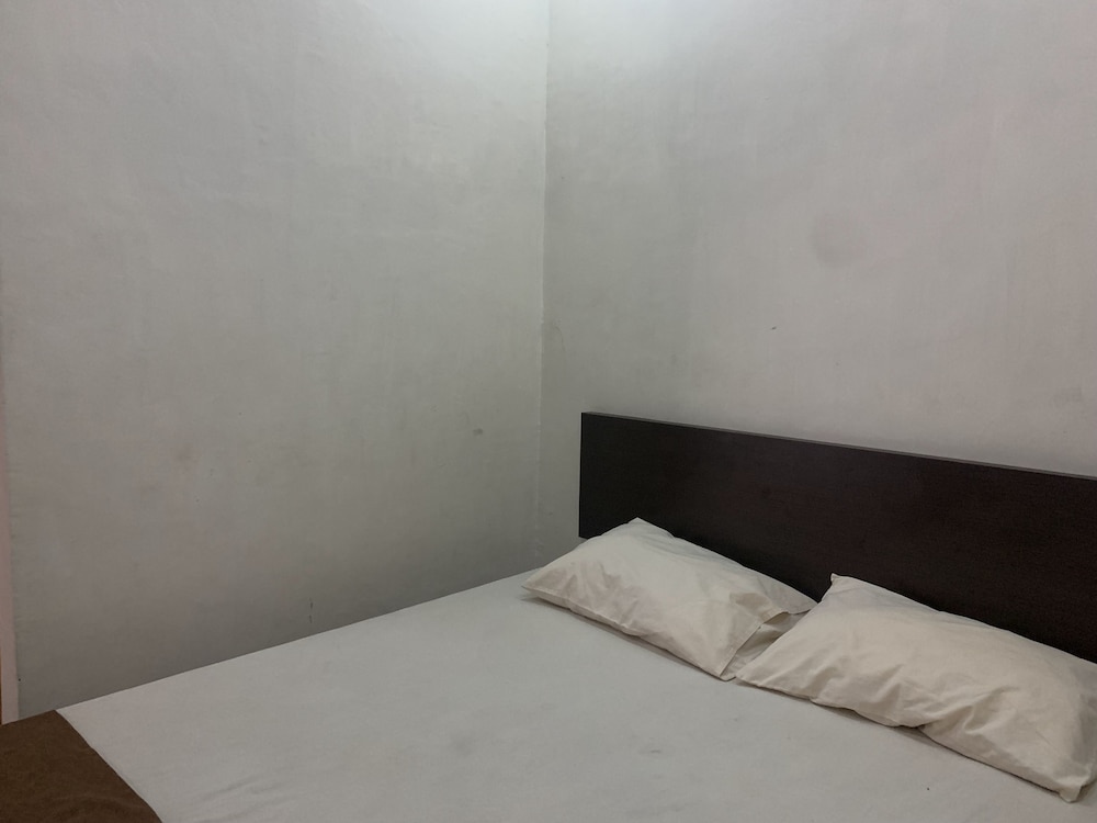 Standard Double Room - Photo 6