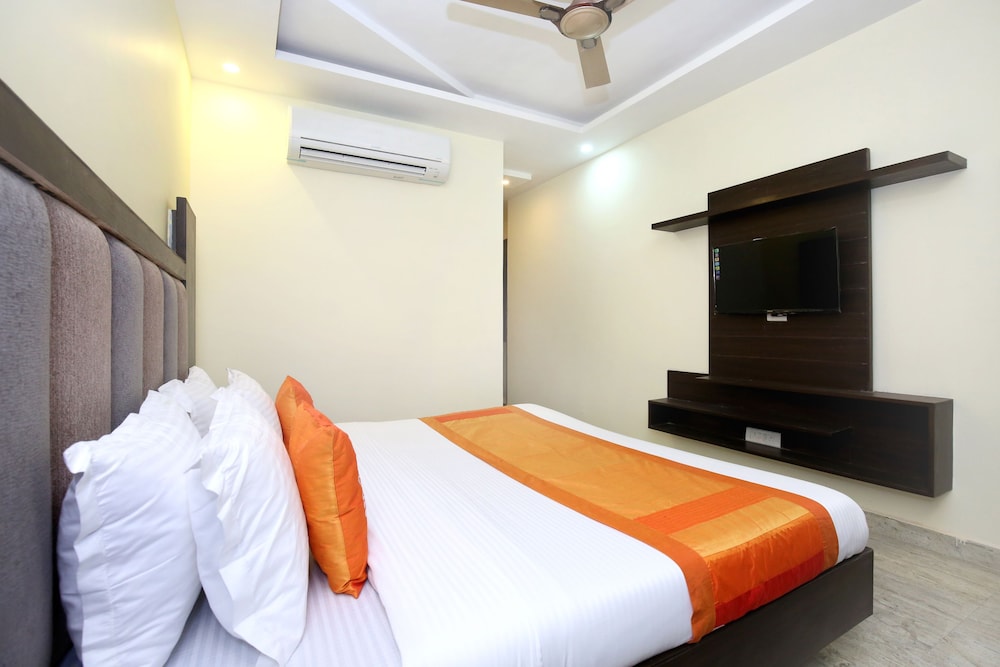 Double or Twin Room photo 3