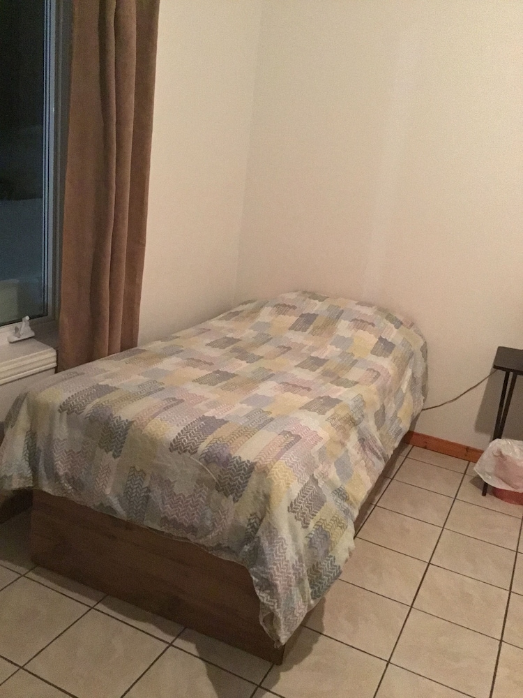 Standard Twin Room, 2 Twin Beds, Lake View photo 3