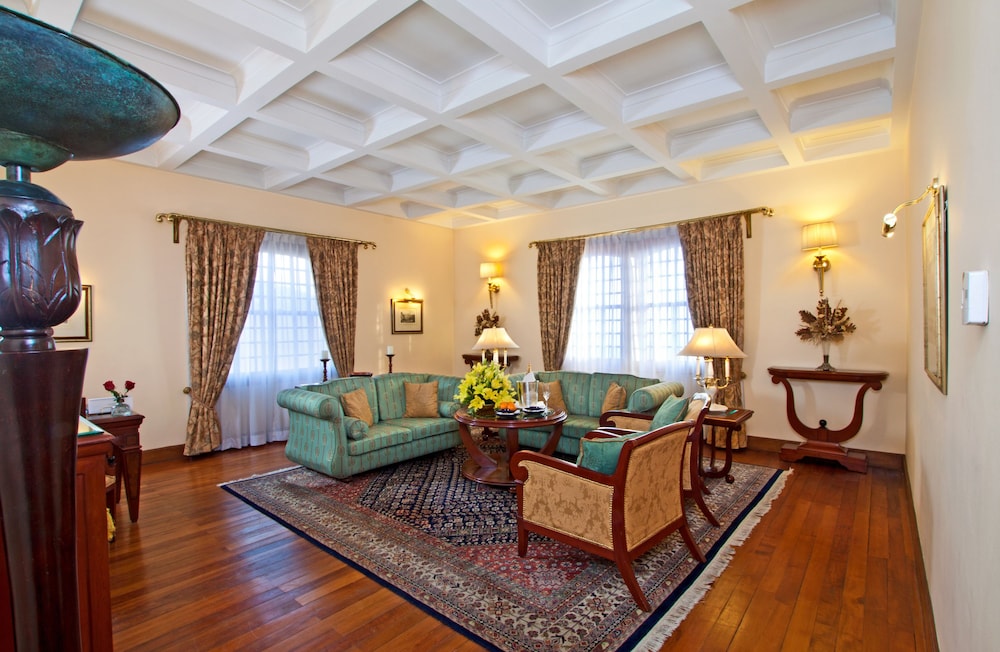 Luxury Suite photo 1