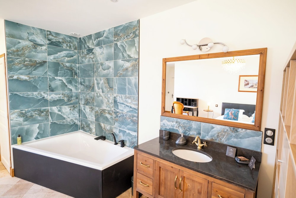 Luxury Suite, Park View