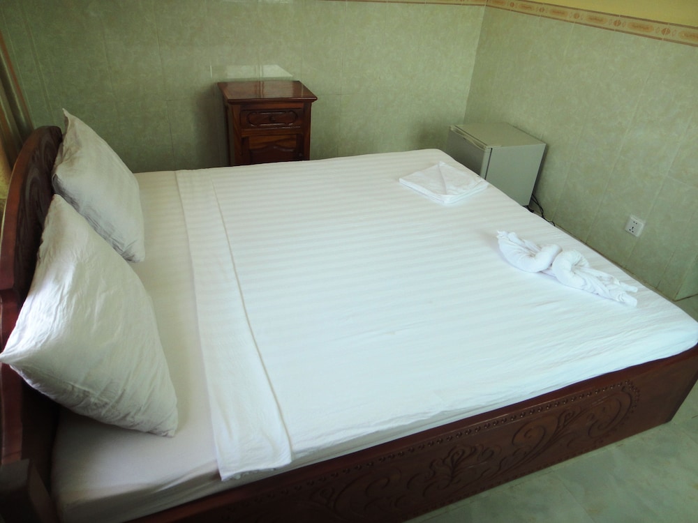 Standard Double Room (with Fan)