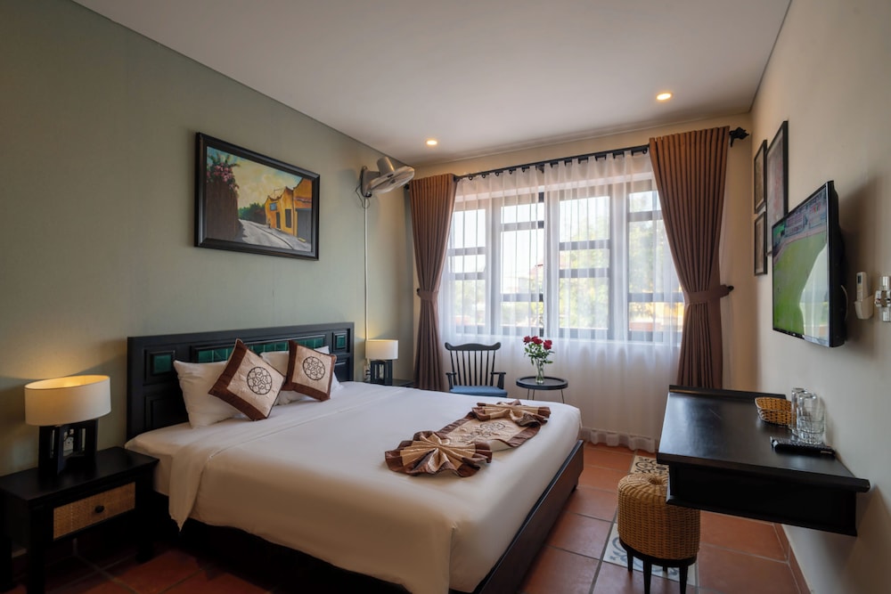 Superior Double Room, 1 Double Bed, Private Bathroom, City View