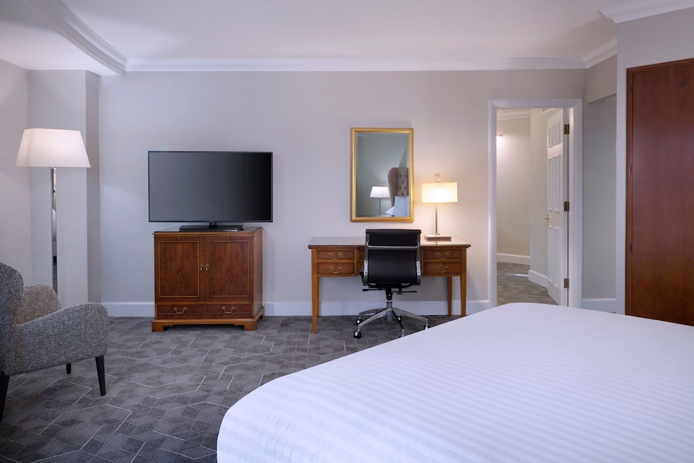 Suite, 1 Bedroom photo 3