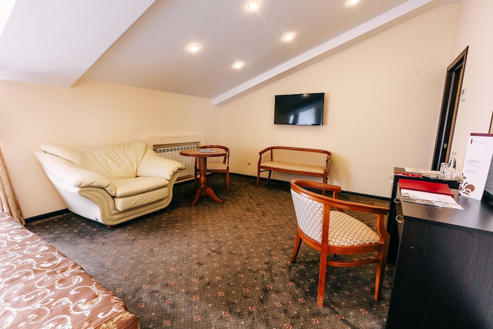 Standard Room photo 3