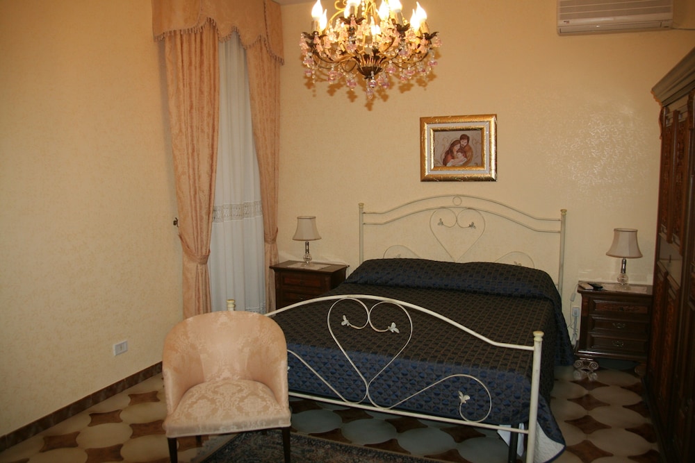 Double Or Twin Room (Camelia) photo 1