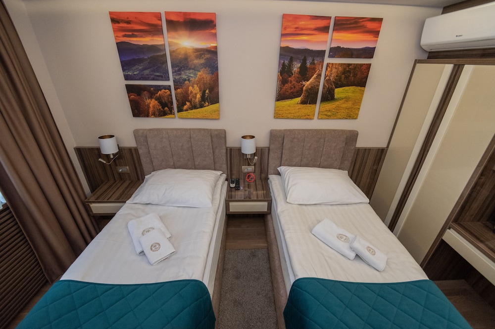 Economy Double Room photo 2