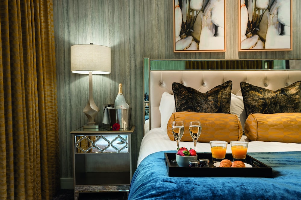 Eden Suite photo 2