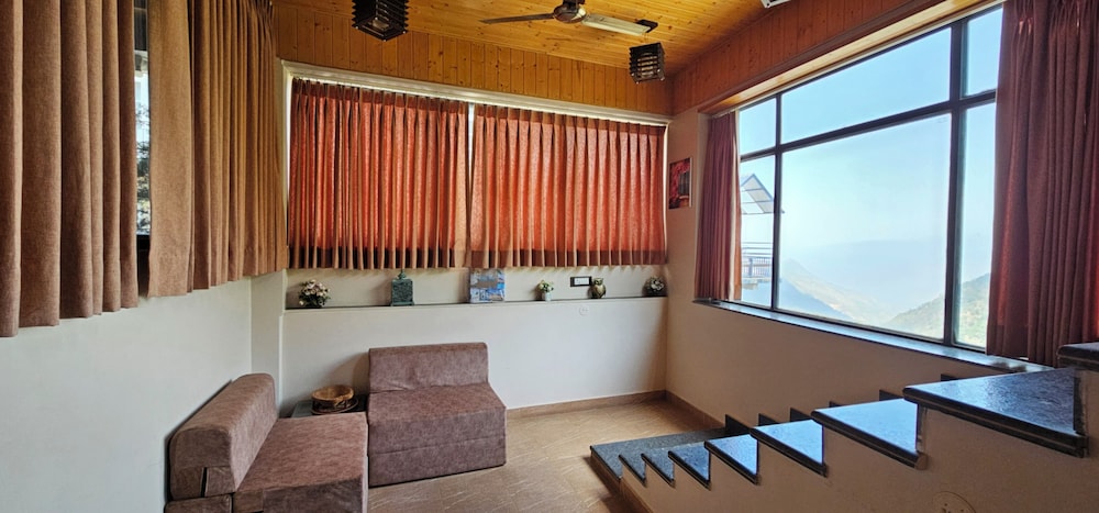 Teak Royal Suite (2BHK) - Photo 2