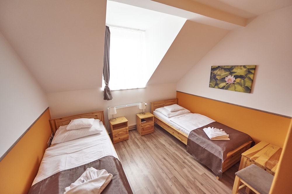Basic Double or Twin Room, 1 Bedroom, Non Smoking, Air conditioning photo 1