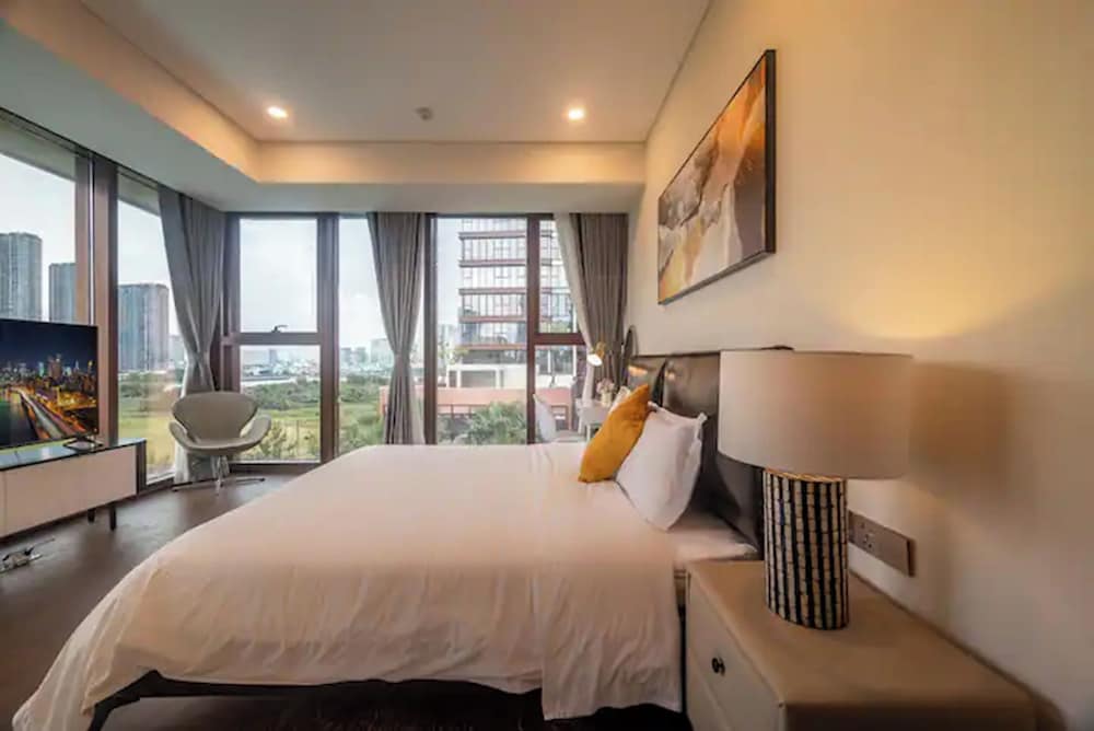 Presidential Suite, 4 Bedrooms, Business Lounge Access, City View
