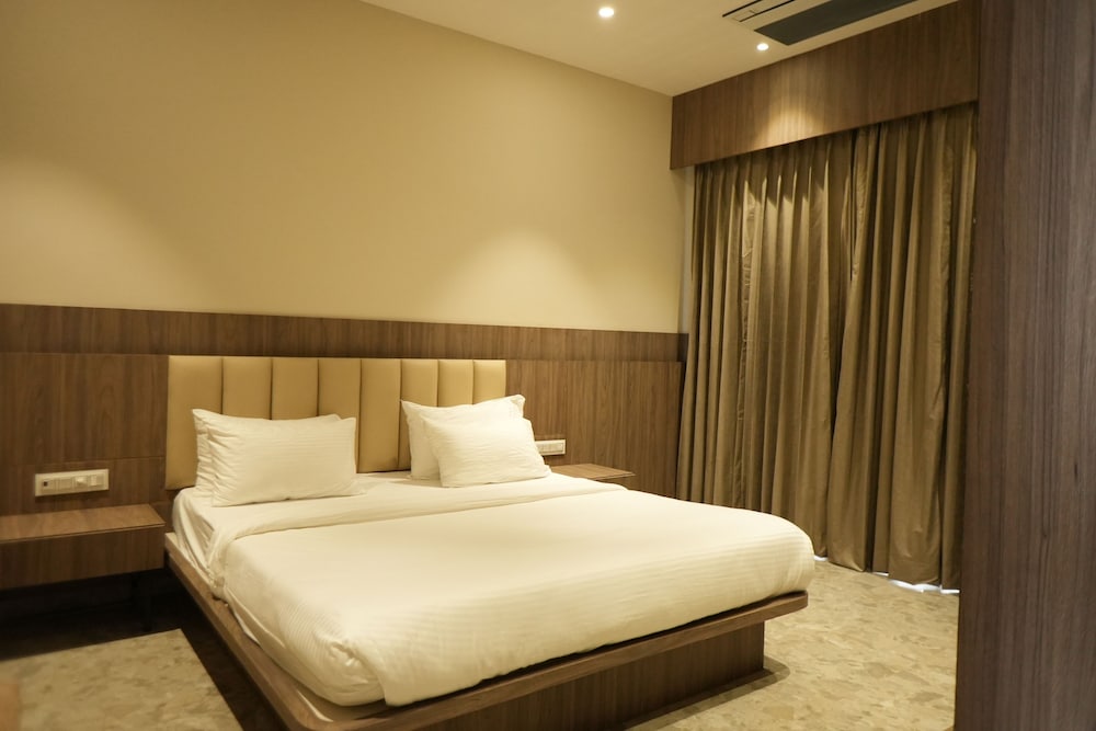 Premium Room - Photo 4