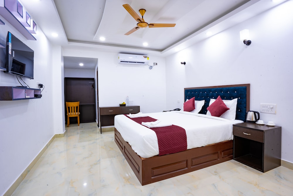 Deluxe Room - Photo 1