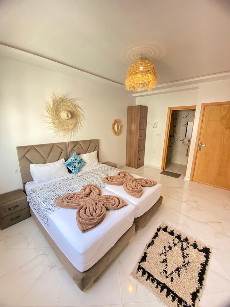 Deluxe Double Room photo 2