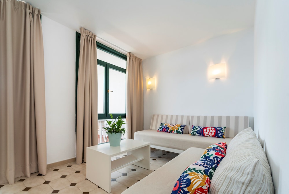 Apartamento, 1 Dormitorio, Balcón, Vista a la Piscina (2 Adultos + 1 Niño)