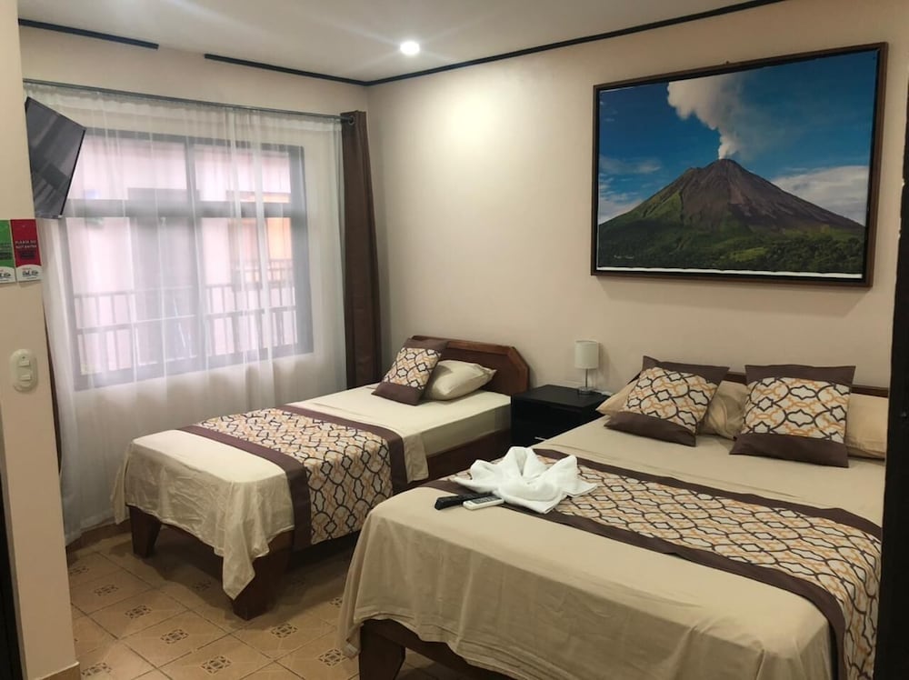 Basic Twin Room photo 1