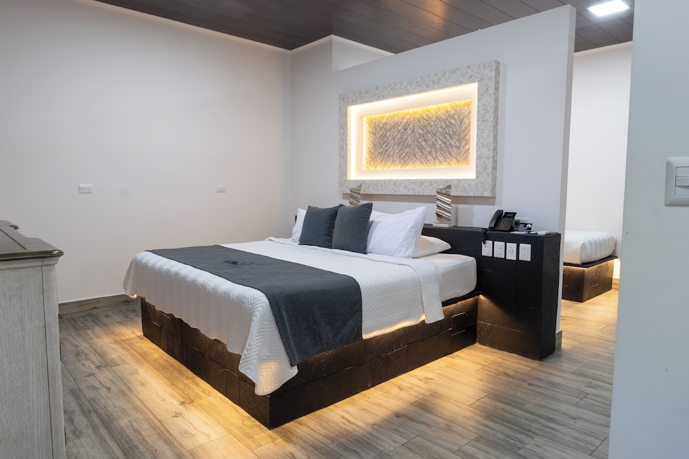 Premium Quadruple Room
