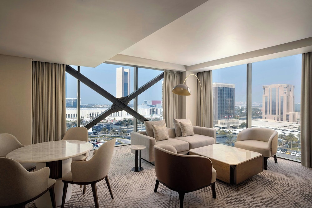 Executive Suite, 1 King Bed - Photo 5