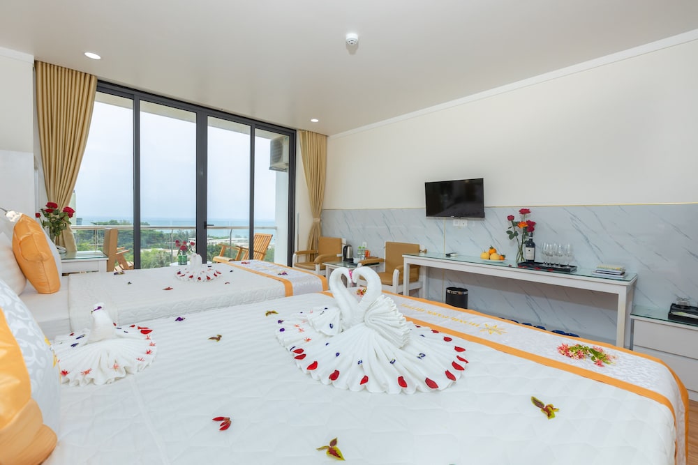 Deluxe Triple Room photo 1