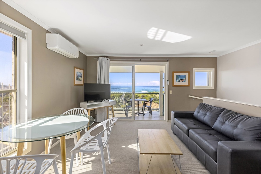 One Bedroom Apartment Ocean View photo 2