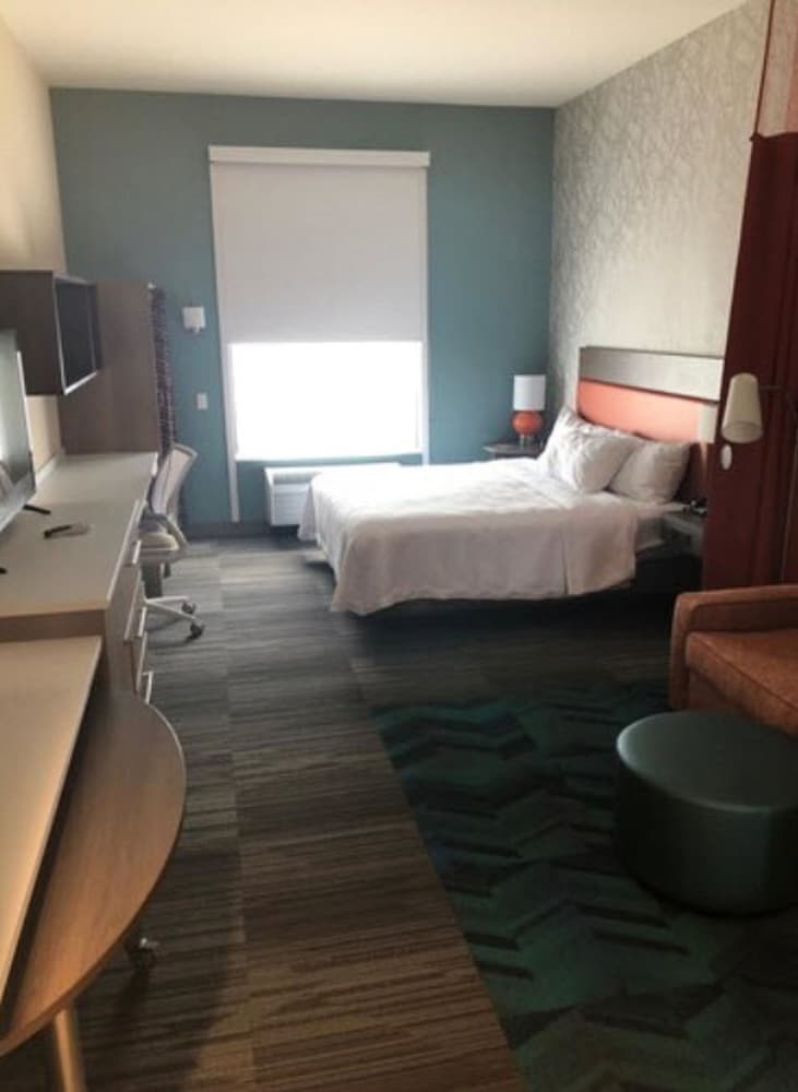 Studio, 1 King Bed, Accessible (Hearing) photo 2