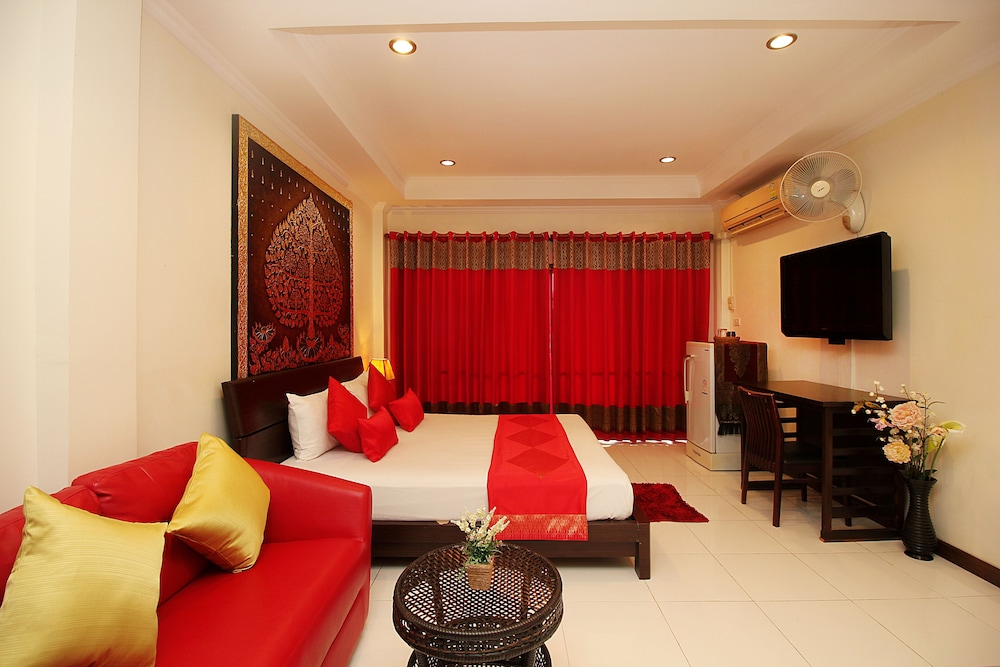 Deluxe Double Or Twin Room - Photo 16