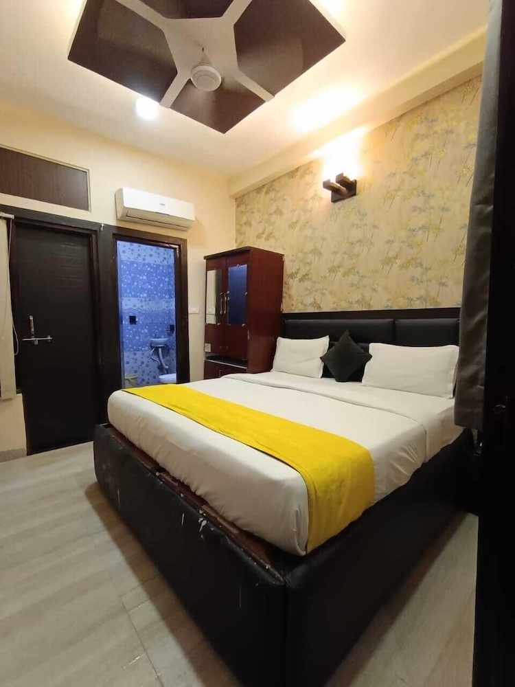 Classic Double Room, City View photo 3
