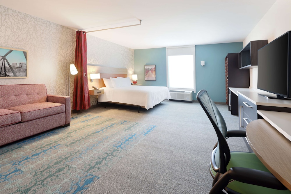 Studio, 1 King Bed, Accessible, Bathtub