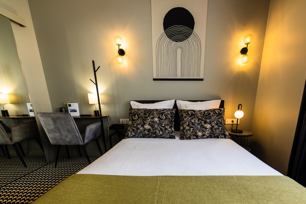 Standard Double Room - Photo 1