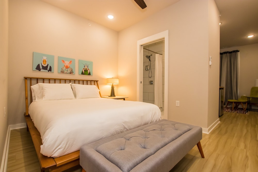 Elite Room