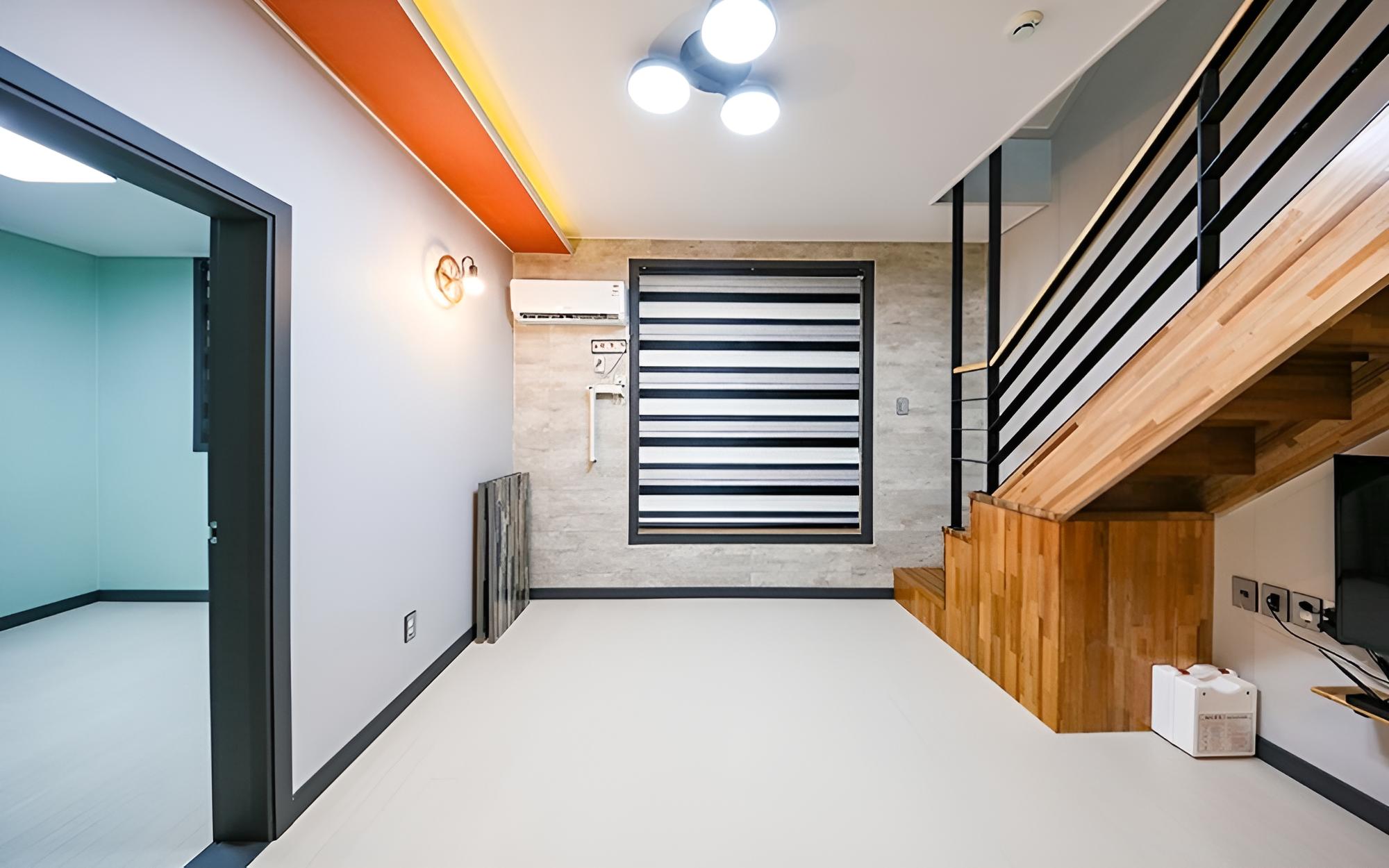 Room (Room303(Duplex Room))