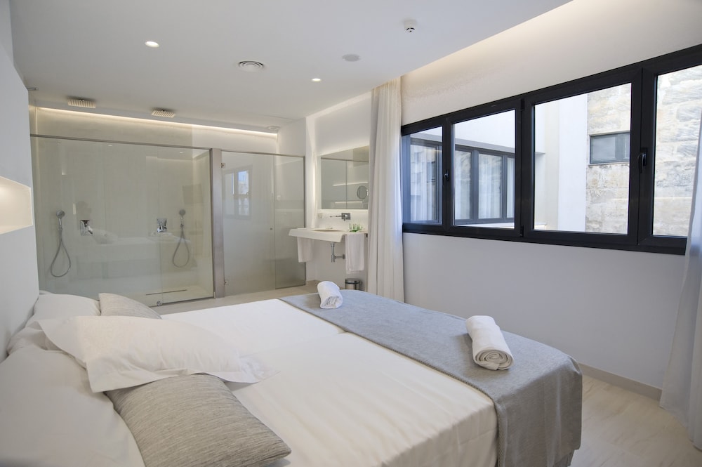 Superior Double or Twin Room photo 2