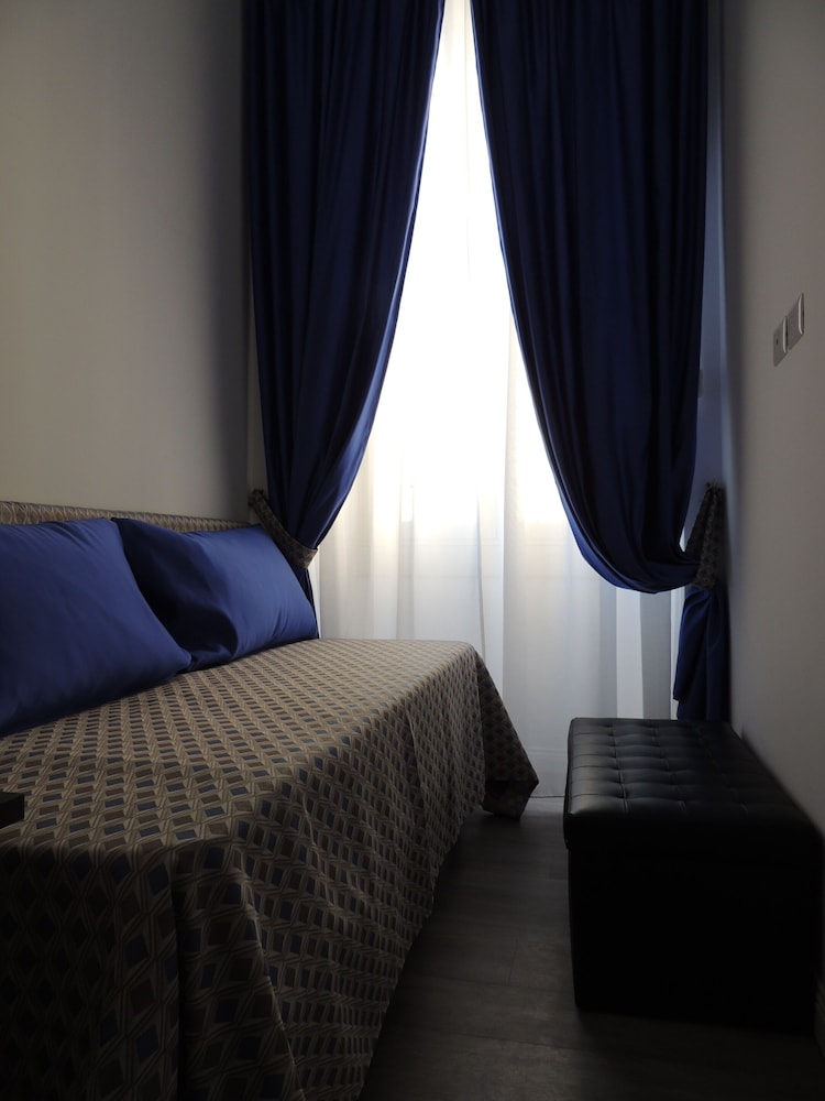 Superior Double Room (Camera 5)