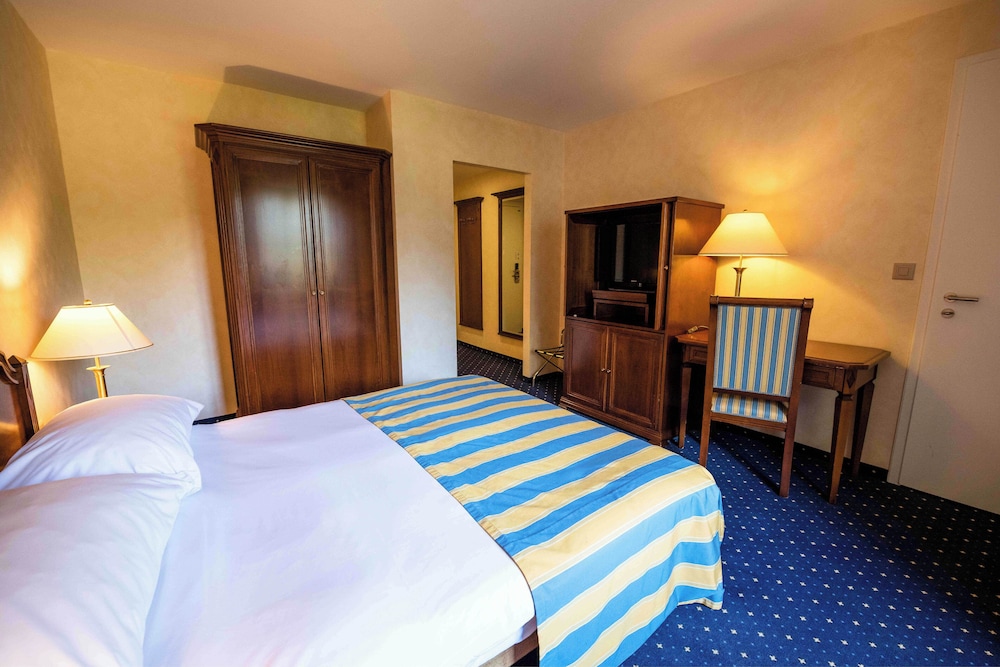 Traditional Room photo 3