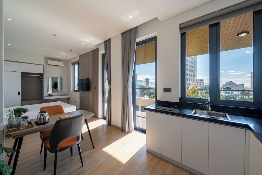 Luxury Studio, Balcony, Beach View