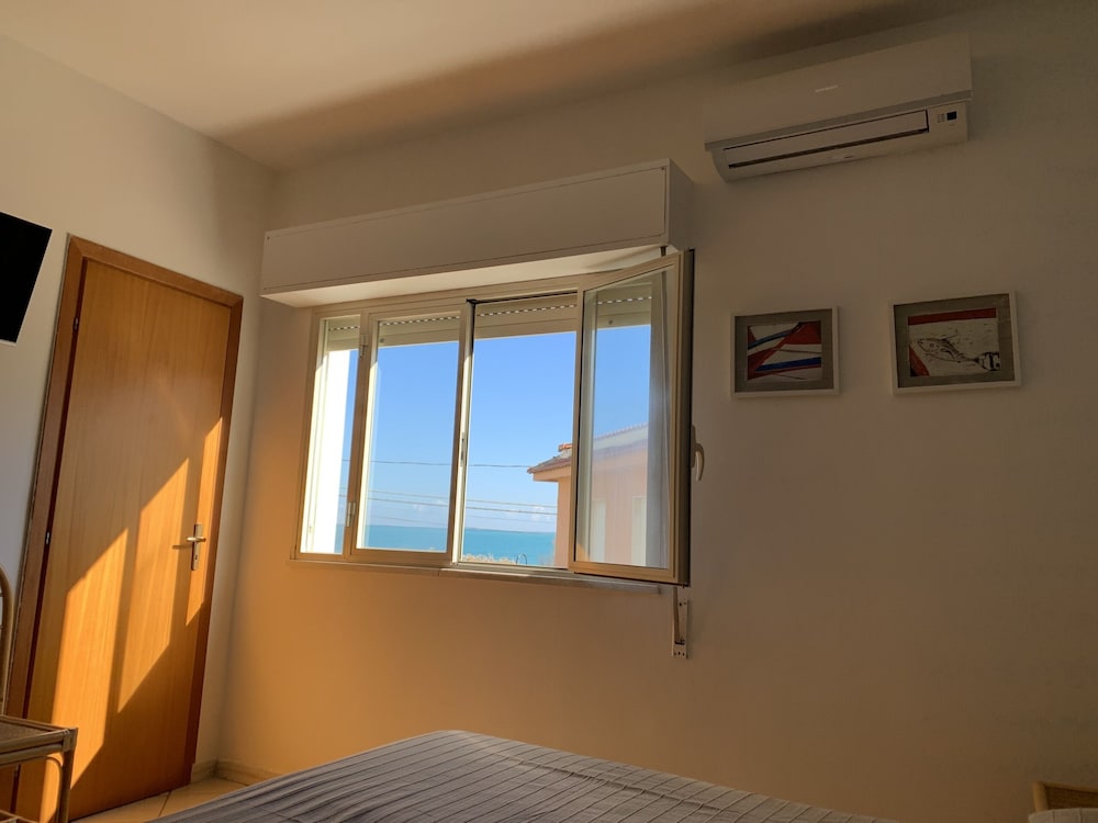 Standard Triple Room, Sea View (Camera n. 2) - Photo 3