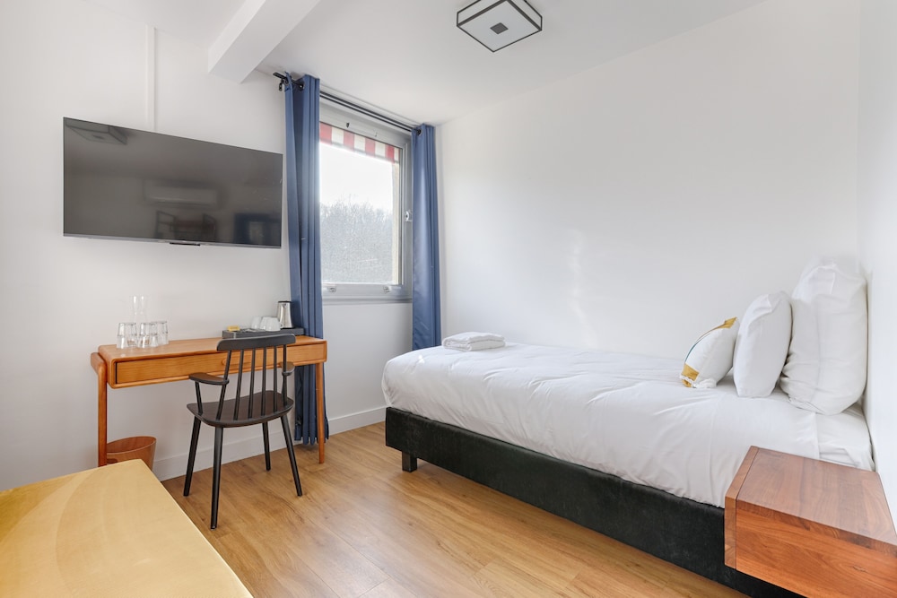 Standard Triple Room - Photo 7