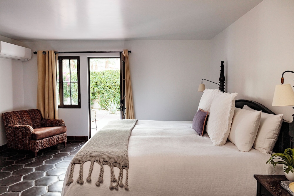 Deluxe Room (Estate Guestroom) - Photo 3