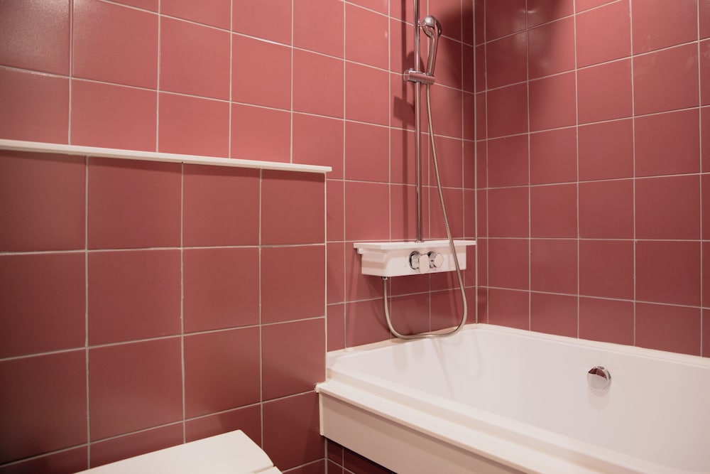 Deluxe Twin Room - Photo 8