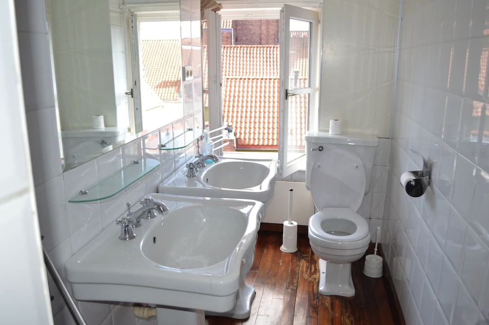 Triple Room, Shared Bathroom - Photo 6