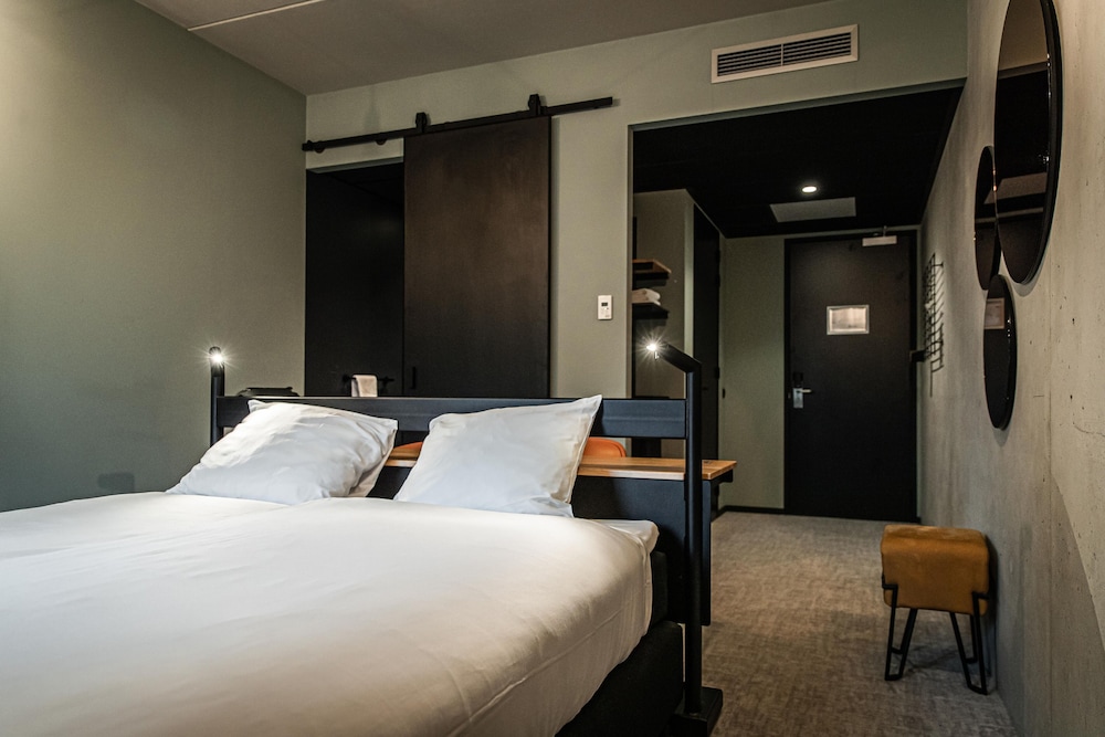 Comfort Room, 1 Double Bed - Photo 4